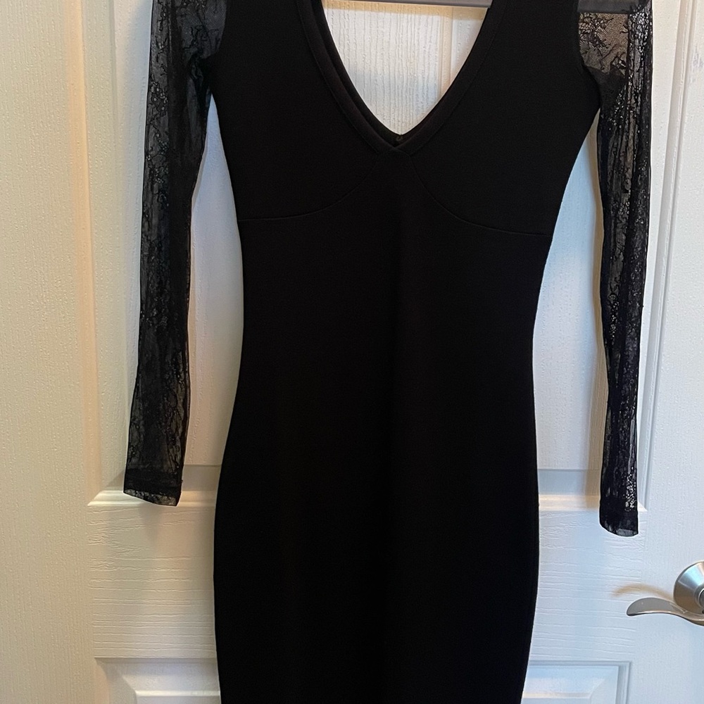 French Connection Black Long Sleeve V-Neck Sheath Dress